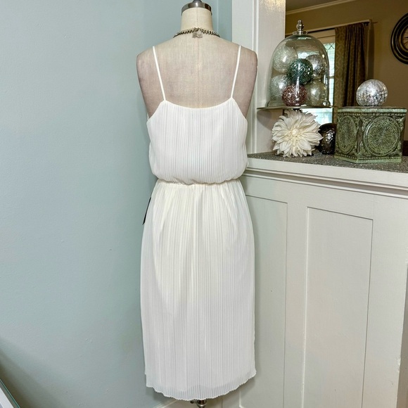 Express Off White Pleated Midi Dress with Crochet Trim Small NWT - Picture 6 of 12